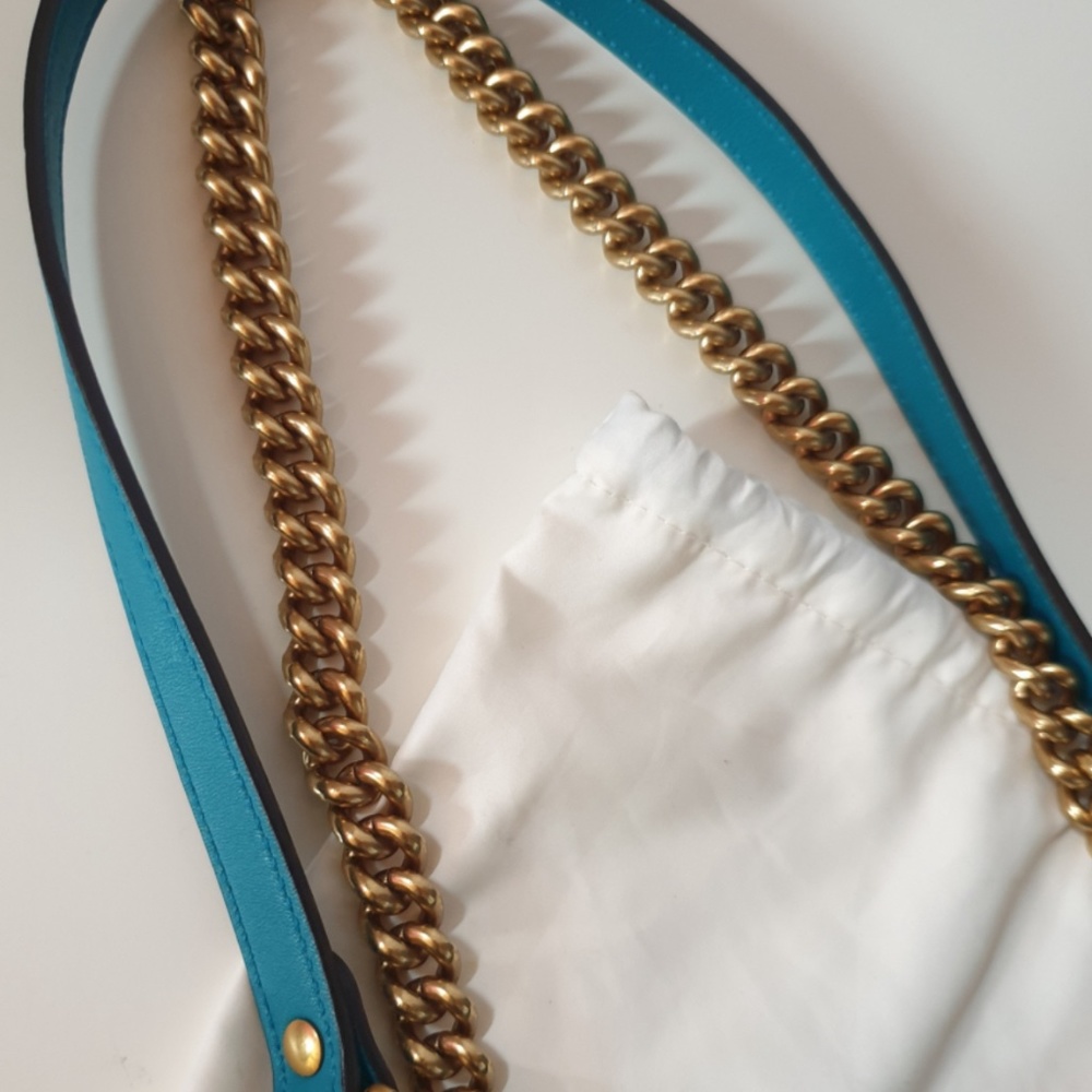 Authentic GUCCI Blue Velvet GG Marmont Shoulder Bag - Picture 5 of 11